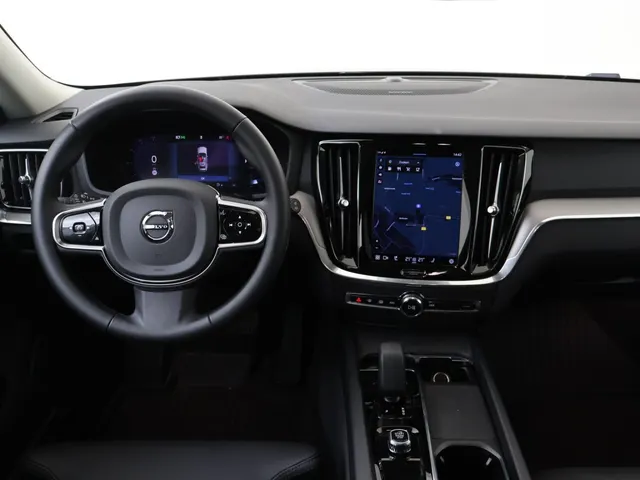 Volvo V60 Cross Country 2.0 B5 AWD Plus Bright | 360° camera | Harman/Kardon