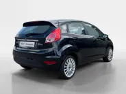 Ford Fiesta 1.0 EcoBoost Titanium | NL auto | Navigatie | Parkeersensor achter | Bluetooth | Cruise control | Verwarmde voorruit |