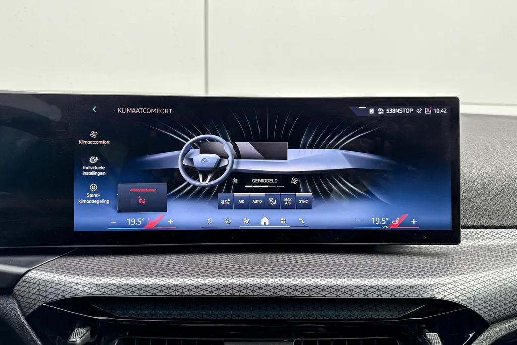 BMW i4 eDrive35 70 kWh