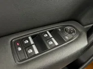 Renault Captur 1.6 E-Tech PHEV 160 Intens | Apple Carplay/Android Auto | Parkeercamera | Cruise Control