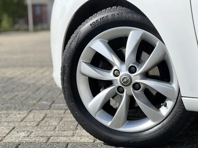 Opel ADAM 1.4 Unlimited Automaat | Airco | 16' Lichtmetalen Velgen | Cruise Control
