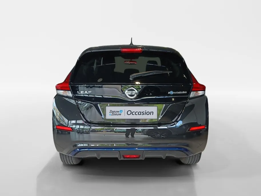 Nissan Leaf e+ N-Connecta 62 kWh | Stuur- en stoelverwarming | 385 WLTP | LM wielen | Adaptive cruise controle | 4seizoenenbanden | one pedal driving | Climate controle |