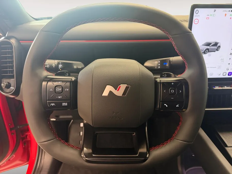 Hyundai IONIQ 3 N-LINE | 61 KWH | FIERCE RED MATTE |