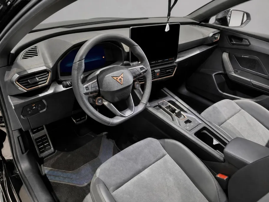 CUPRA Leon 1.5 TSI e-Hybrid Business 204 PK l Intelligent Drive l Panoramadak l Dynamic Design l Sennheiser