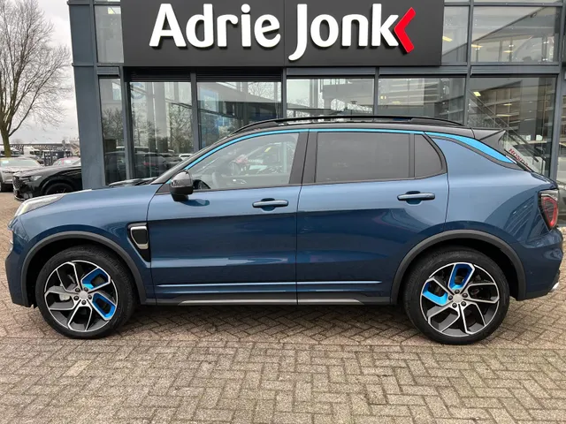 Lynk & Co 01 1.5 AUTOMAAT | 360 CAMERA | PANORAMA DAK | EL A. KLEP | ADAPTIVE CRUISE | ZWARTE HEMEL | ROLHOES |
