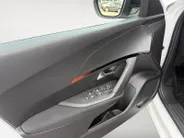 Peugeot 2008 1.2 PureTech Active Pack | 360 Camera | Apple Carplay | Android Auto | Navigatie |