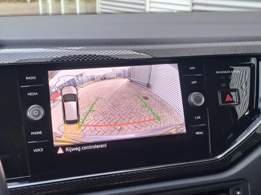 Volkswagen Taigo 1.0 TSI Life | Automaat | Apple Carplay/Android Auto | Navi  | Cruise control adaptief | Camera | Voorstoelen verwarmd