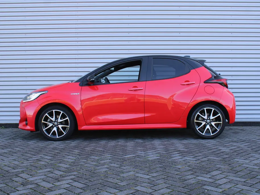 Toyota Yaris 1.5 Hybrid Launch Edition | 17' LM | Clima | Cruise adapt.| PDC V+A | Camera | HUD | Keyless | Navi | 1e eigenaar |
