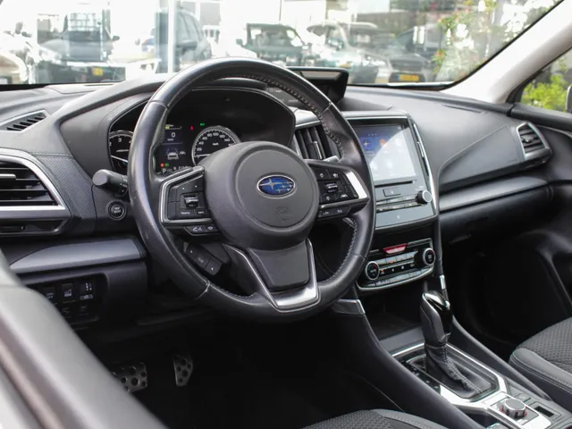 Subaru Forester 2.0i e-BOXER Luxury | Carplay Navigatie | Camera | Clima | Trekhaak