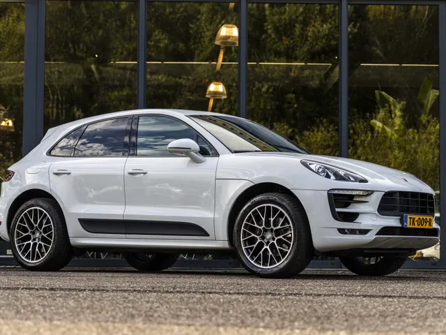 Porsche Macan NL geleverd 2.0