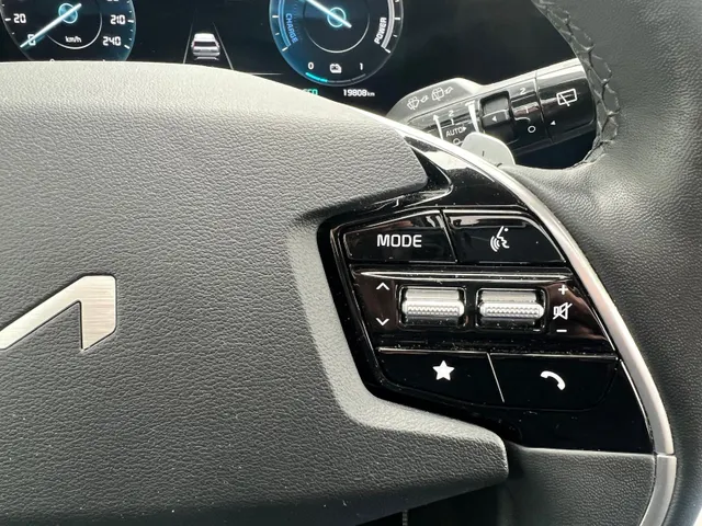 Kia Niro 1.6 GDi Hybrid DynamicPlusLine AUTOMAAT | HYBRIDE | SCHUIF- KANTELDAK | A.CAMERA | APPLE CARPLAY/ANDROID AUTO | NED. AUTO | 1e EIGENAAR |