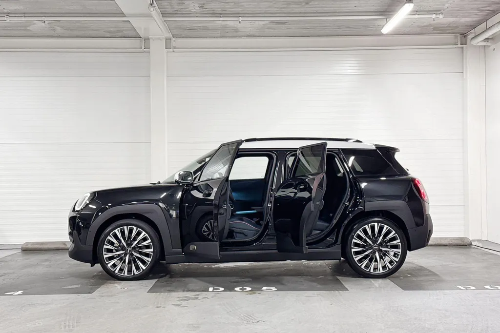 MINI Aceman E Favoured M