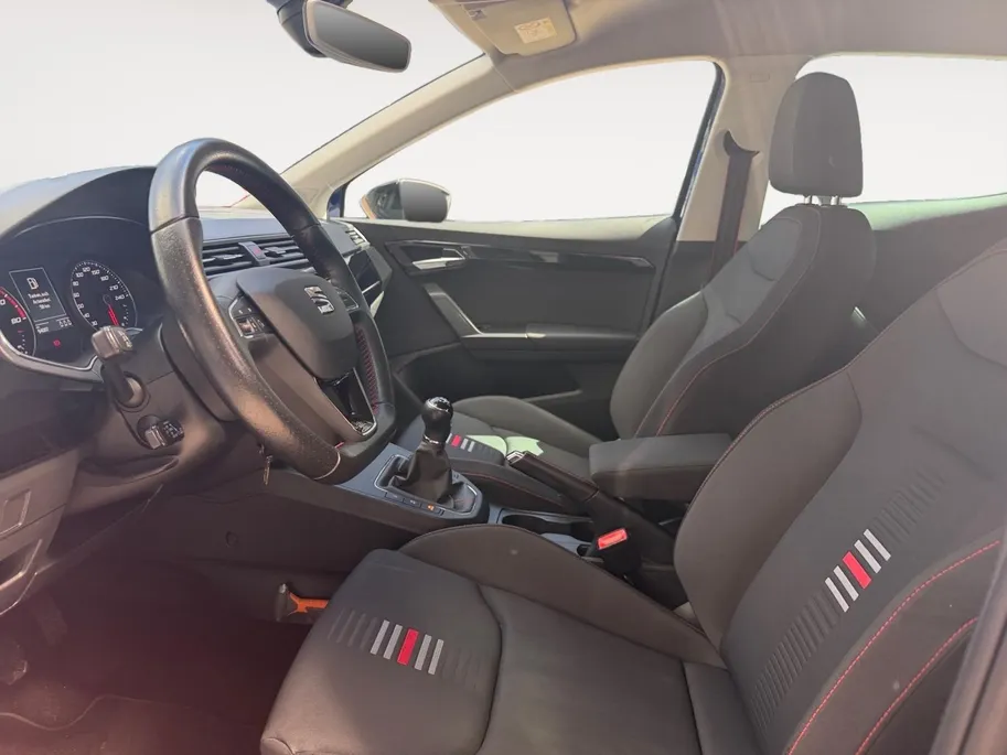 SEAT Ibiza 1.0 TSI FR Business Intense | Camera | Parkeersensoren | Apple Carplay & Android Auto | Cruise & Climate Control | Navigatie | 12 Maanden BOVAG Garantie
