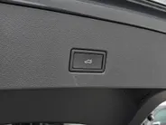 Volkswagen T-Roc 1.5 TSI 150pk DSG R-Line · Panoramadak · Camera · Keyless · Stuur- & Stoelverwarming · Elek. Achterklep · Dodehoeksensor · Garantie t/m 14-07-2027