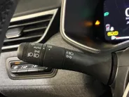 Renault Clio 90PK TCe GPF Techno | 9,3' Navi | Climate Control | Apple CarPlay/Android Auto | Camera | Cruise Control | Parkeersensoren | Full LED | Lichtmetalen Velgen | Digital Cockpit | Licht & Regen Sensor |