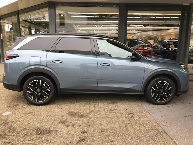 Peugeot 5008 Hybrid 145 GT Automaat