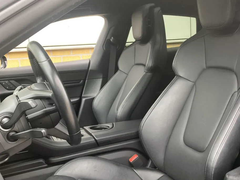 Porsche Taycan Cross Turismo 4 93 kWh sport chrono - panoramadak -stoelenpakket -stoelverwarming -luchtvering