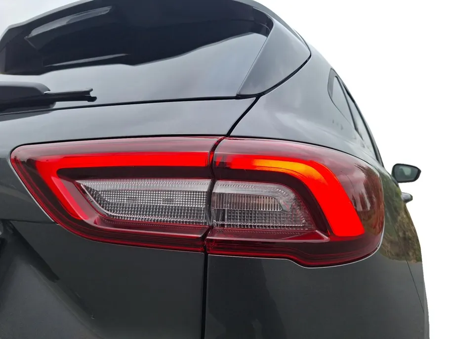 Ford Kuga 2.5 PHEV ST-Line X | Black Pack | Winterpack | Matrix Ledkoplampen | El. Trekhaak | Adaptive cruisecontrol | El. Achterklep | 360Camera | B&O Audio | El. Vest. voorstoelen | Full Led | BLIS |