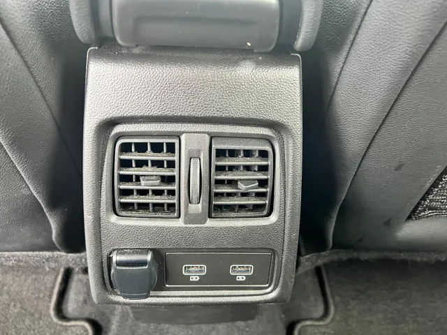 Renault Captur 1.0 TCe 90 techno | A.CAMERA | NAVIGATIE | APPLE CARPLAY/ANDROID AUTO | PARKEERSENSOREN V+A | NED.AUTO | 1e EIGENAAR |