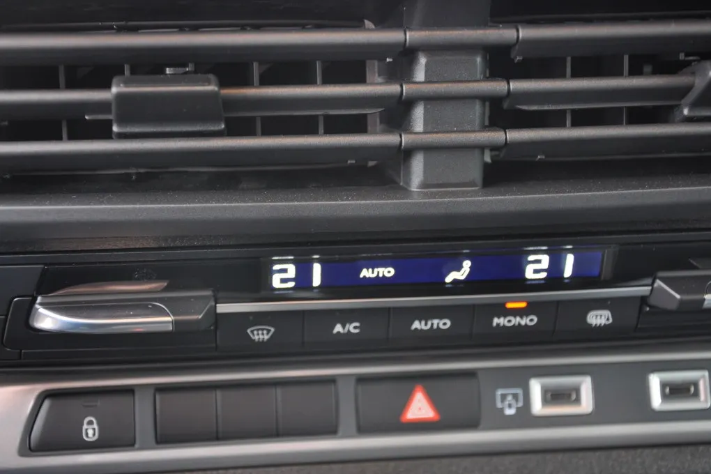 Fiat E-Scudo L3 DC 75 kWh Uniek in NL. DUB CABINE Full Options Bouwvak Deal