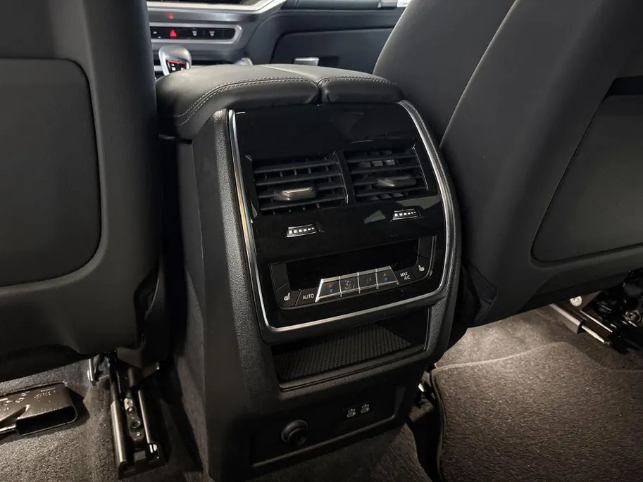 BMW XM PHEV