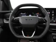 Audi Q5 Sportback 2.0 TFSI e-hybrid 367pk Quattro S edition Competition · Panoramadak · Inklap. Trekhaak · 360 Camera · Matrix LED · Elek. Stoelen · RS Carbon Styling Pack · Garantie t/m 10-12-2030 of 100.000km