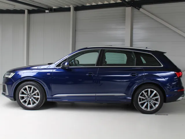 Audi Q7 55 TFSI e Quattro S-Line Panoramadak | El. Stoelverstelling | PDC+Camera | 20' Velgen