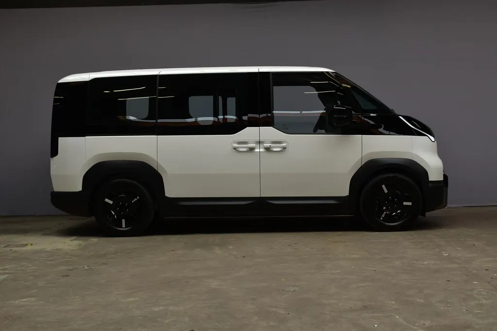 Kia PV5 Passenger 71,2 kWh Plus NIEUW