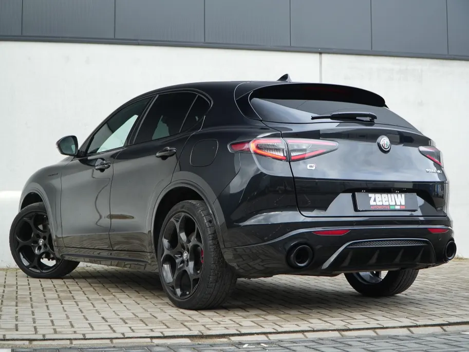 Alfa Romeo Stelvio 2.0 Turbo 280 PK AWD Competizione | Veloce | Pano | Harman | 21'