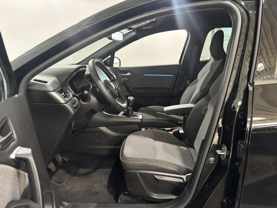 Renault Captur 90PK TCe Techno | Pack Winter | Navi | Climate Control | Camera | Parkeersensoren | Apple CarPlay/Android Auto | Lichtmetalen Velgen | Full LED | Armsteun | Digital Cockpit |