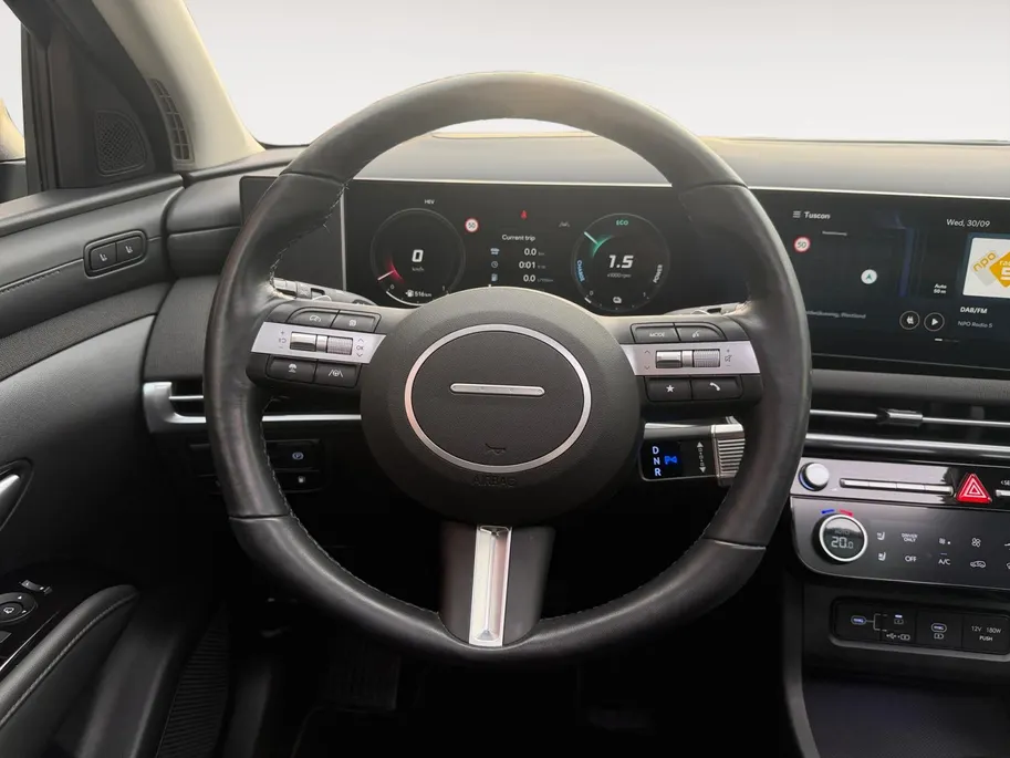 Hyundai Tucson 1.6 T-GDI PHEV Premium Sky 252PK | 66km WLTP elektrisch | Navigatie | Apple Carplay & Android Auto | Stoelventilatie & verwarming | Schuif- kanteldak | 360 camera |