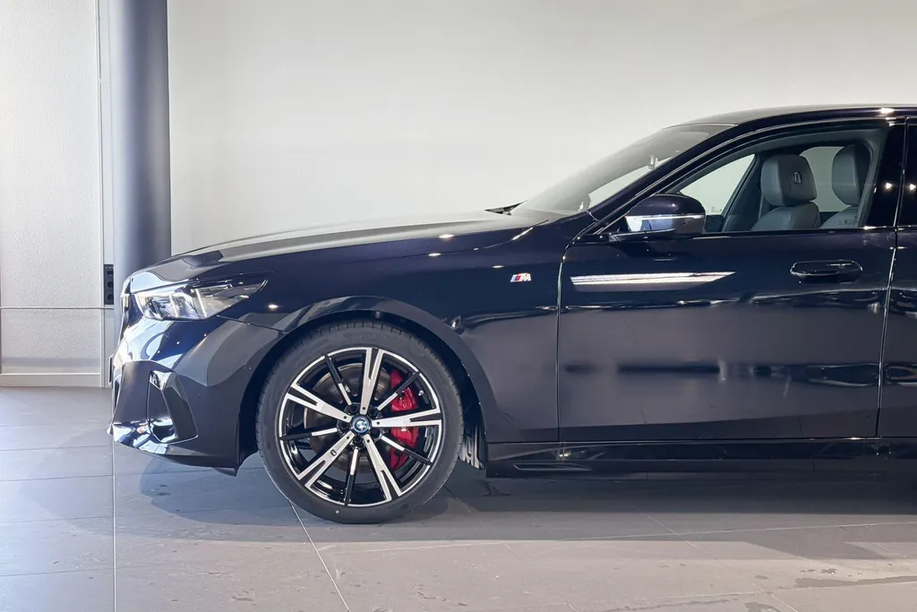 BMW i5 Sedan eDrive40 M Sportpakket Pro Comfort