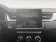 Renault Captur 1.6 E-Tech Hybrid 145 Intens | Automaat | Dealer Onderhouden | Camera | All Season Banden | Climate & Cruise Control | Apple Carplay & Android Auto | 12 Maanden BOVAG Garantie