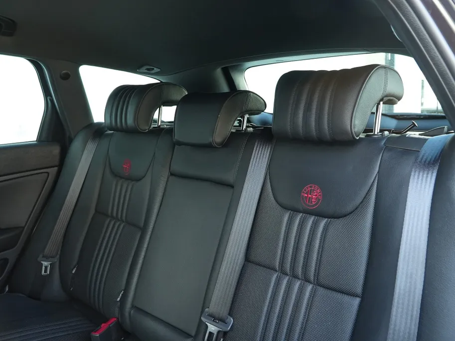 Alfa Romeo 159 Sportwagon 1.750 TBI Turbo 200 PK TI | Leder | Bose | Xenon | Cruise | 19'