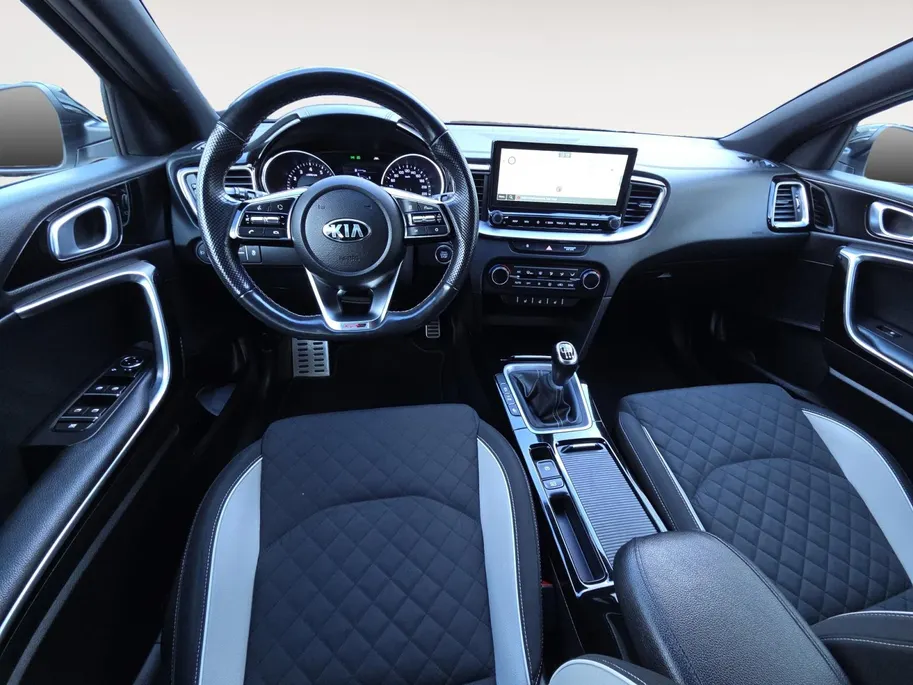 Kia Ceed Sportswagon 1.0 T-GDi GT-Line Business Edition 120 PK | 1e Eigenaar | Dealer onderhouden | Stoelverwarming | JBL | Cruise Control | Camera | Carplay & Android | Metallic lak | NAP