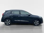 Kia Niro 1.6 GDi PHEV DynamicLine | Stoel- en stuurverwarming | Adaptieve Cruise Control | Parkeercamera | Dealeronderhouden | Climate Control