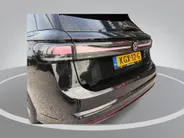 Volkswagen ID.7 Tourer Pro Limited Edition 77 kWh · 20' Black Style velgen + all-season banden · 360 camera · verwarmde voorstoelen · Trekhaak inklapbaar, met elektrische ontgrendeling ·