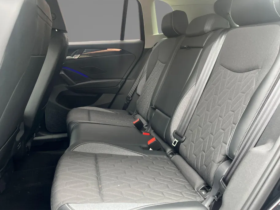 Volkswagen Tiguan 1.5 eTSI 130pk DSG Life Edition · 360 Camera · Inklap. Trekhaak · Apple/Android Car Play · Dodehoeksensor · Stuur- & Stoelverwarming · Parkeerassistent · Garantie t/m 01-09-2027