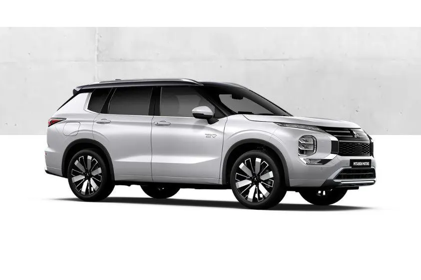 Mitsubishi Outlander 2.4 PHEV Instyle+ €5.000 euro korting eigen voorraad| 8 jaar garantie| Snel leverbaar | Totaalprijs op is op.m25