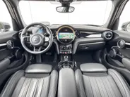 MINI Cooper 5-deurs 1.5 Cooper Camden Plus Edition
