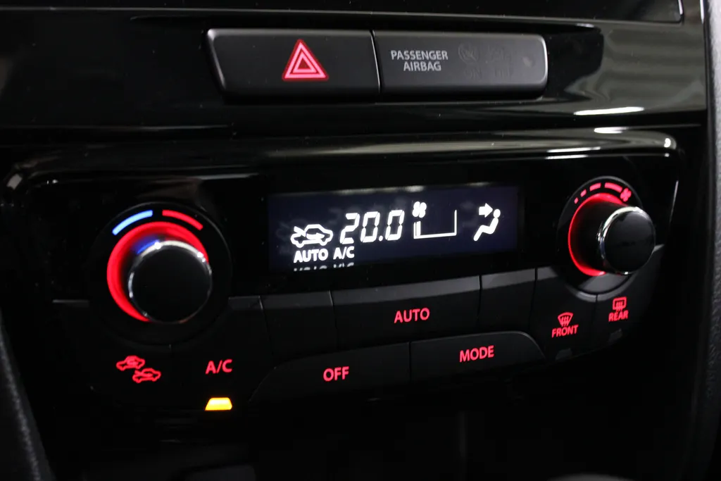 Suzuki Vitara 1.4 Boosterjet Smart Hybrid Select Automaat Verkocht!