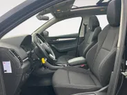 Škoda Karoq 1.5 TSI ACT Ambition Business |Cruise control adaptief| Elektrisch glazen panorama-dak| lichtmetalen velgen 18| Extra getint glas| 12 Maanden Bovag Garantie|