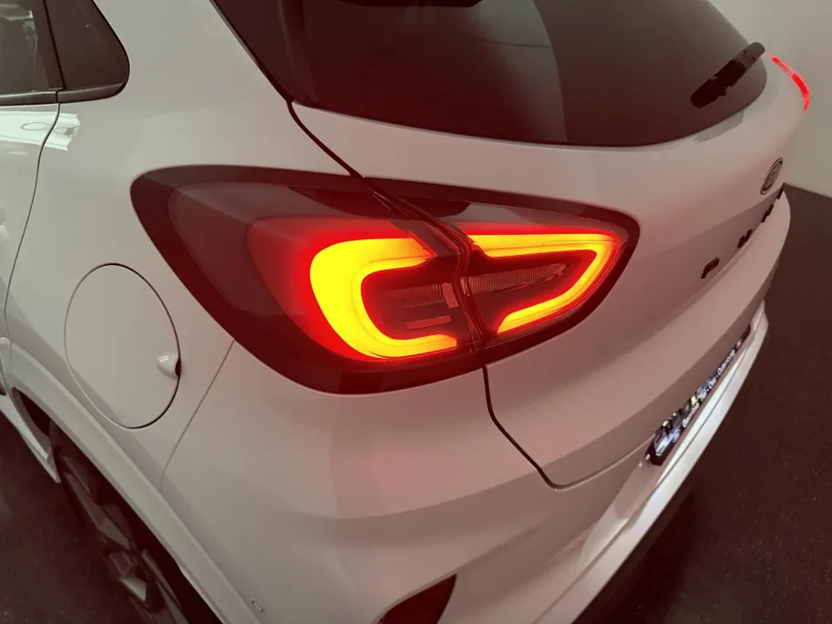 Ford Puma 1.5 EcoBoost ST-X | 200 PK | Full LED | Panoramadak | Trekhaak afneembaar | Driver Assistance Pack | Keyless Pack |