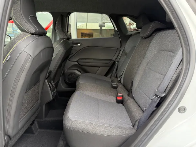 Mitsubishi Grandis 1.8 HEV 160pk Aut Intense+ | NIEUW | €2.000 korting | Apple CarPlay | Android Auto | Camera | Keyless