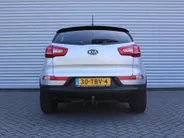 Kia Sportage 2.0 X-ecutive Plus Pack | Trekhaak | 17' LM | Parkeersensor achter | Half leer/stof | Navi Pioneer incl. Apple CarPlay/Android Auto | Cruise | Clima | Automaat |