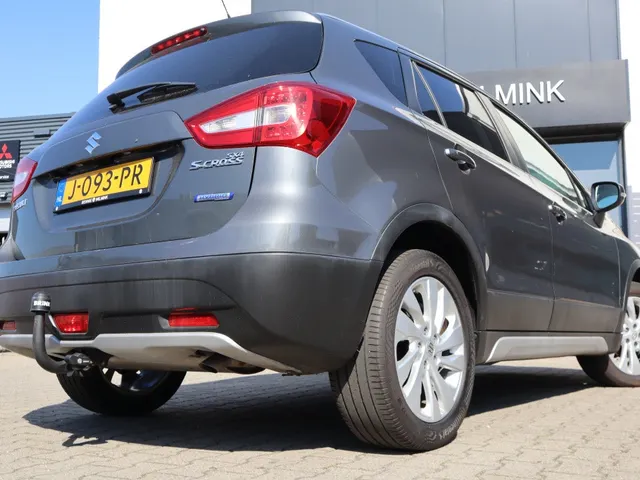 Suzuki S-Cross 1.4 BoosterJet Select Hybrid Adaptive Cruise | Carplay | Trekhaak