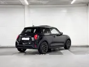 MINI Cooper 3-deurs C Favoured M