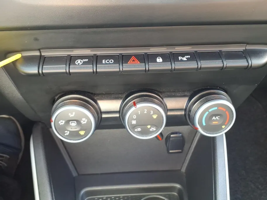 Dacia Duster 1.0 TCe Bi-Fuel Essential Airco | Navigatie | PDC/Camera | Trekhaak | 1 jaar Garantie