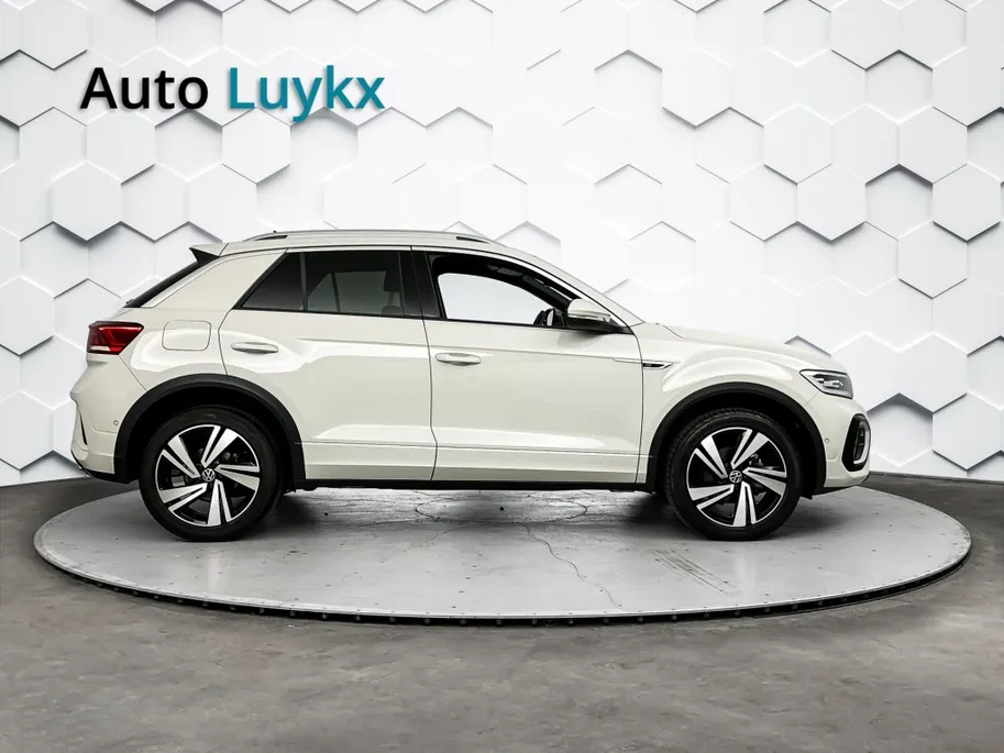 Volkswagen T-Roc 1.5 TSI R-Line DSG Automaat | IQ Light | Elektrische Achterklep | Winterpakket