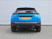 Peugeot 2008 1.2 PureTech 130 Allure | Automaat | Camera | Clima | Cruise | Navi | 17' LM | LED | Apple Carplay/Android Auto |